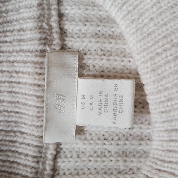 H&M sweater vest - Picture 4 of 5